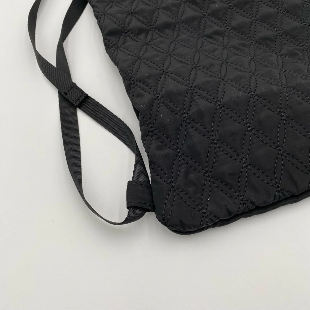 Fabletics LOGO Textured Cinch Top Drawstring BackPack‎ Bag Travel Vacation Black